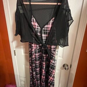 SHEIN Black and Pink dress